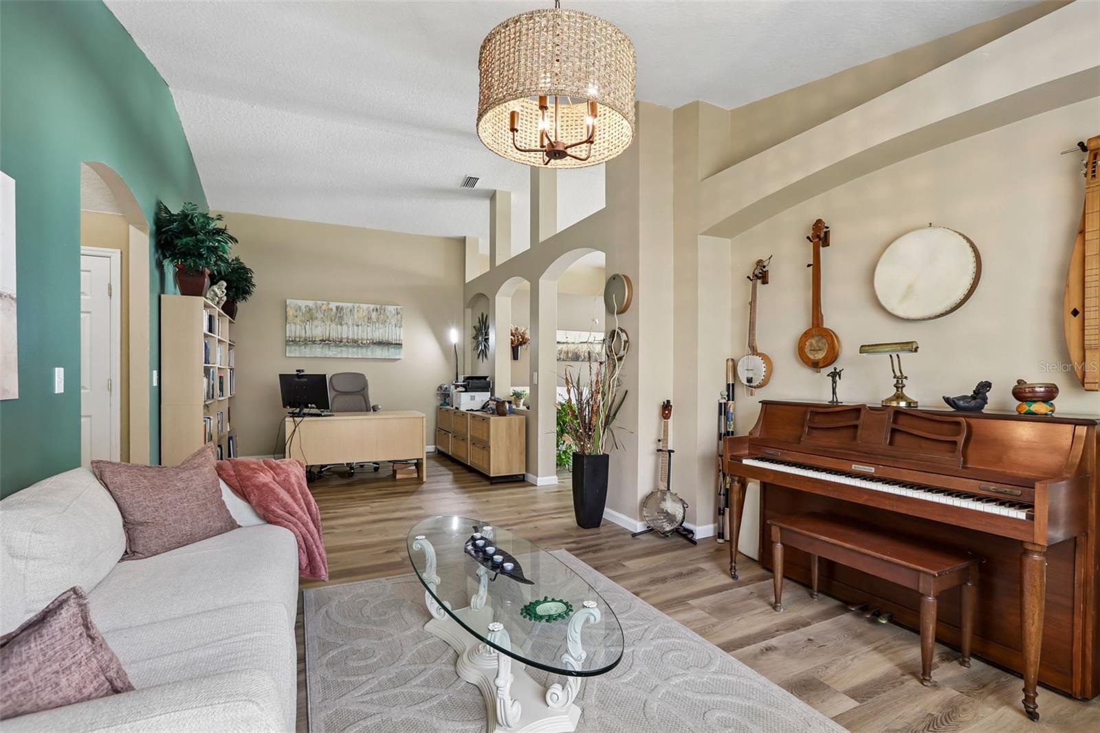 BUCKHORN GROVES - Residential