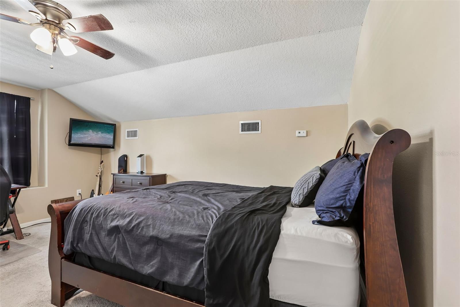BUCKHORN GROVES - Residential