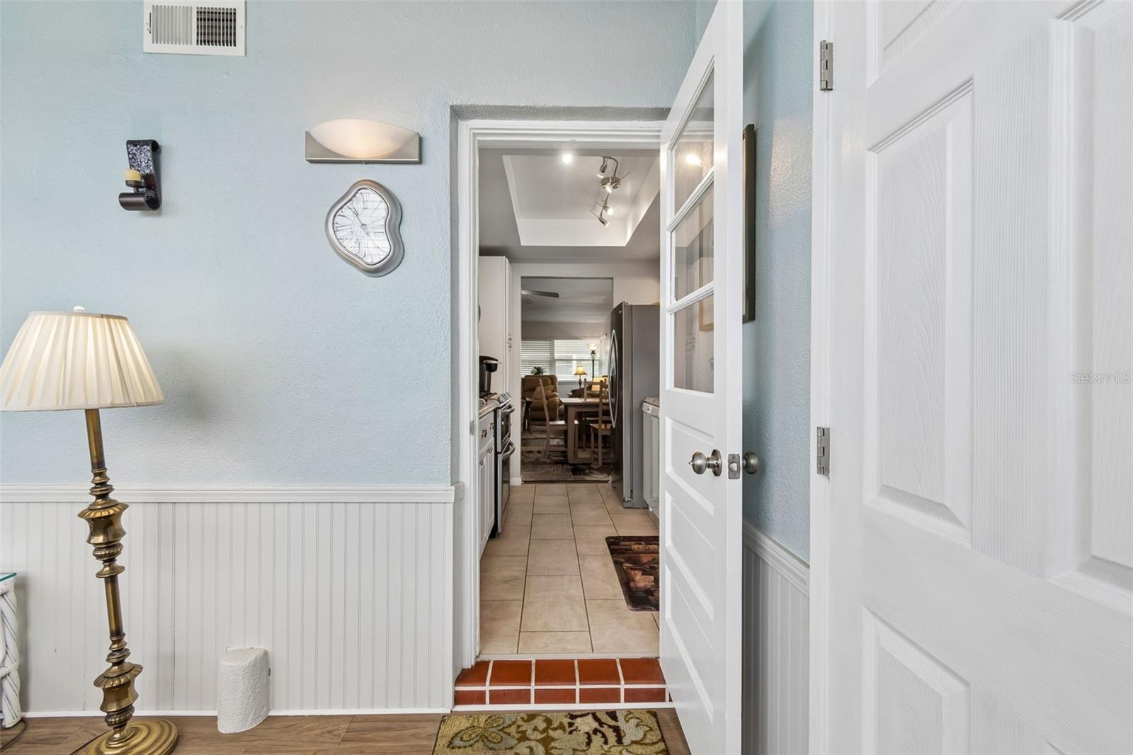 TOWN APTS CONDO - Residential