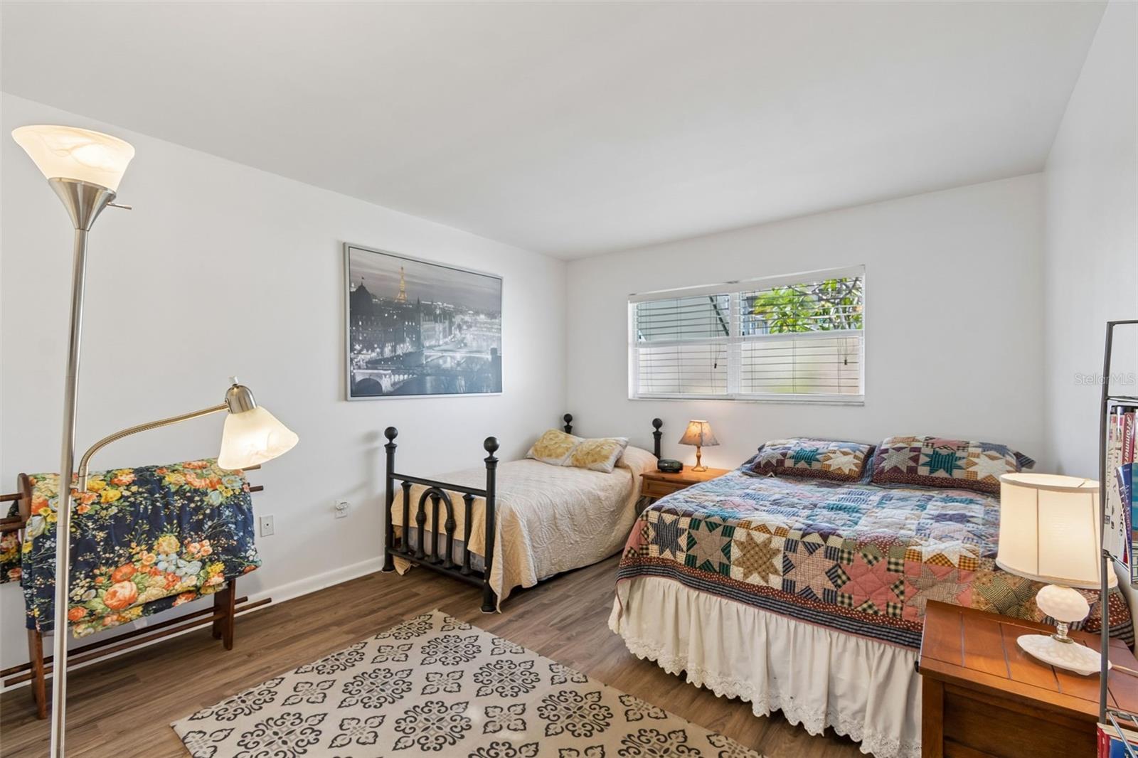 TOWN APTS CONDO - Residential