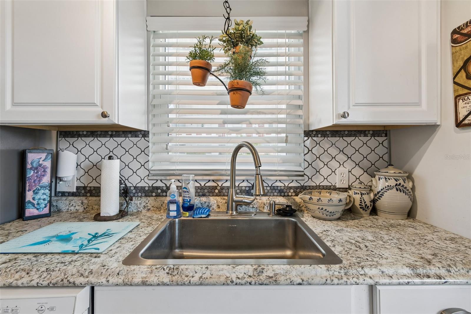 TOWN APTS CONDO - Residential