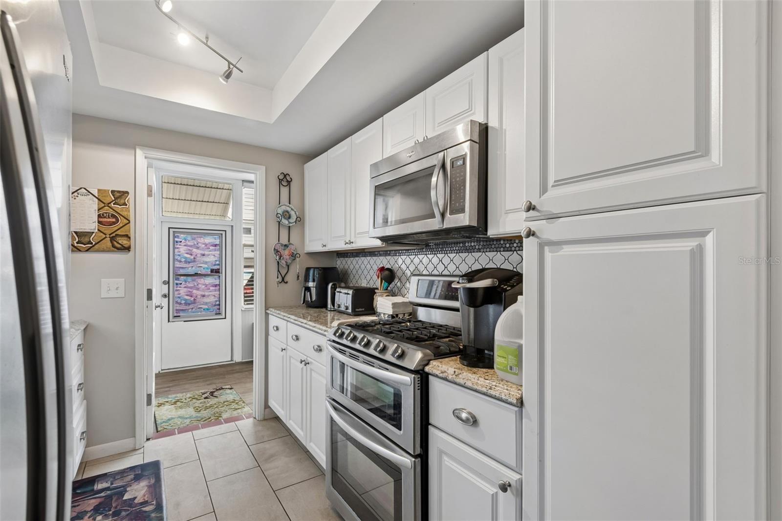 TOWN APTS CONDO - Residential