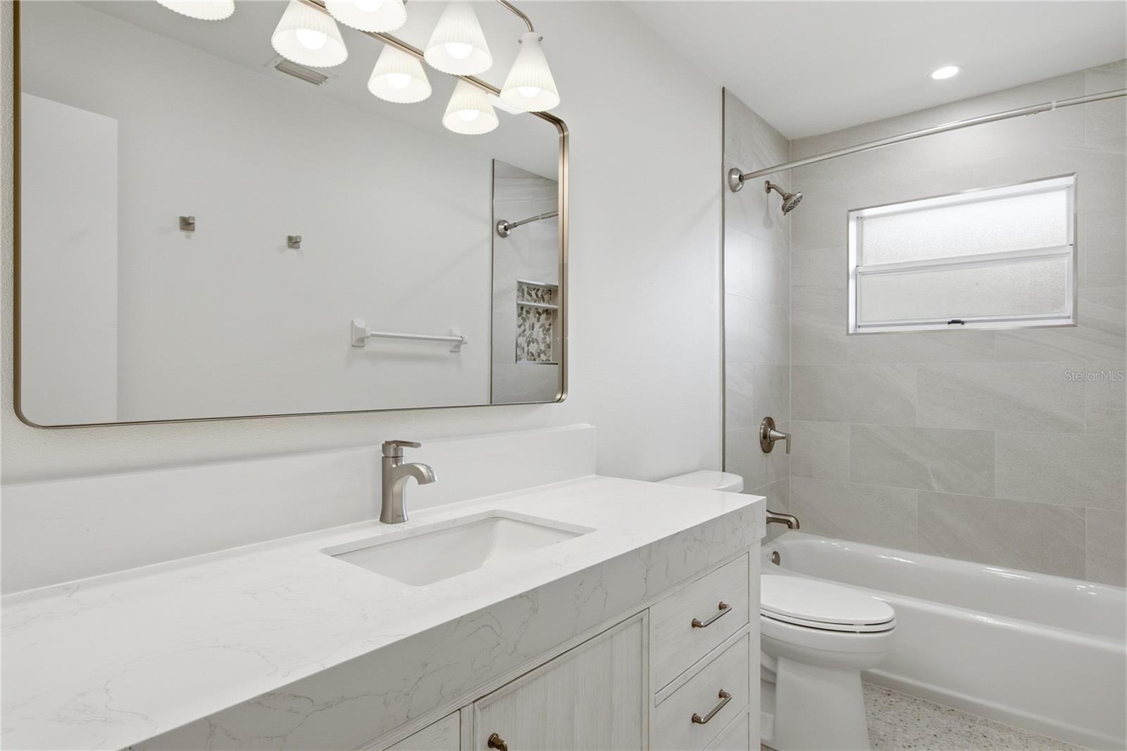 WINTER WOODS UNIT 04 - Residential Lease