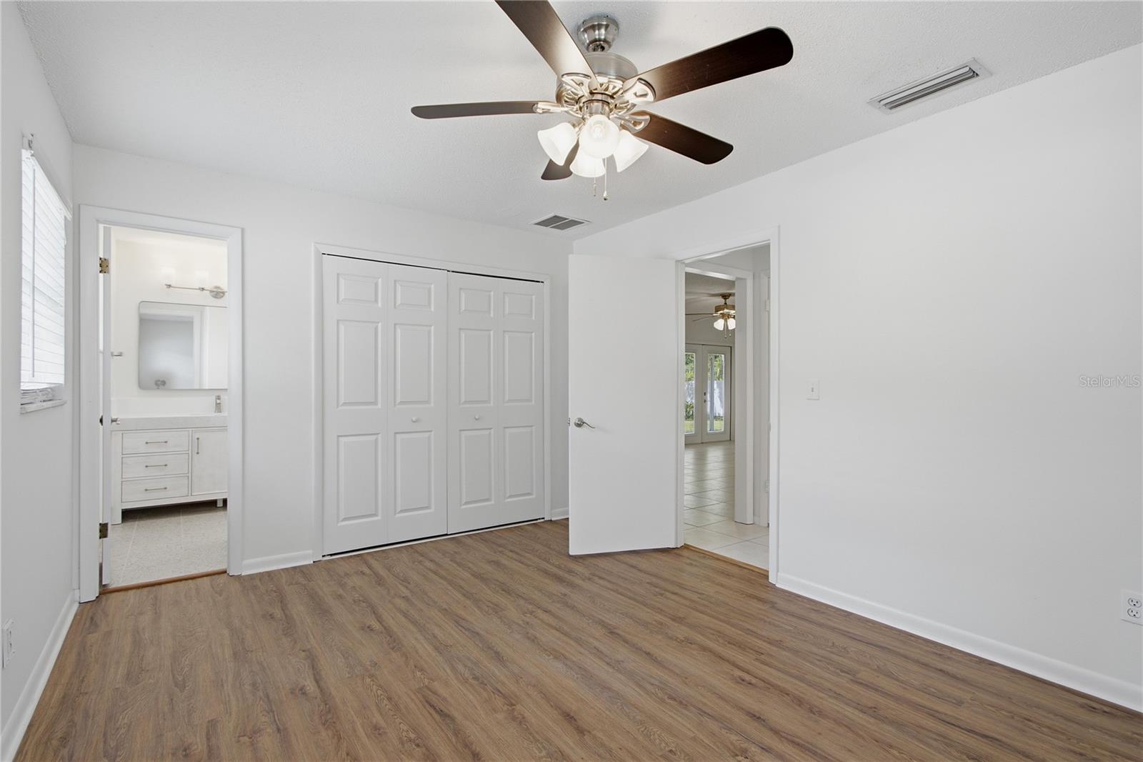 WINTER WOODS UNIT 04 - Residential Lease