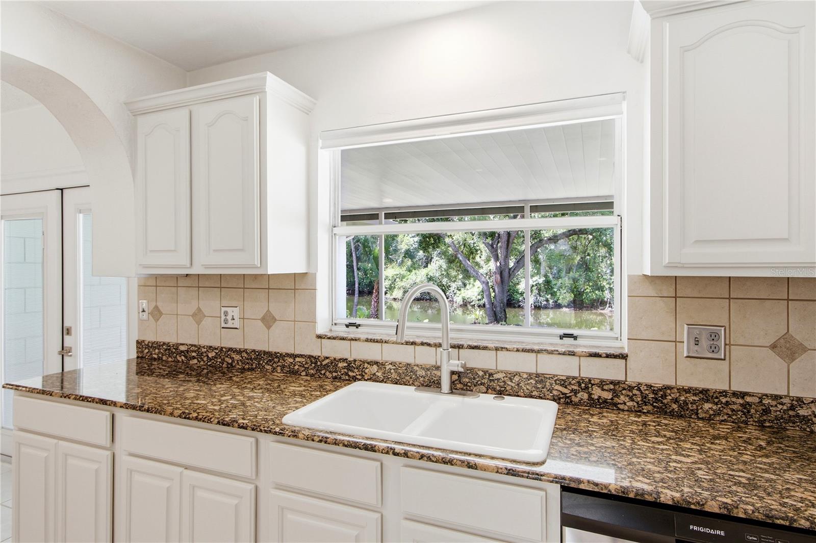 WINTER WOODS UNIT 04 - Residential Lease