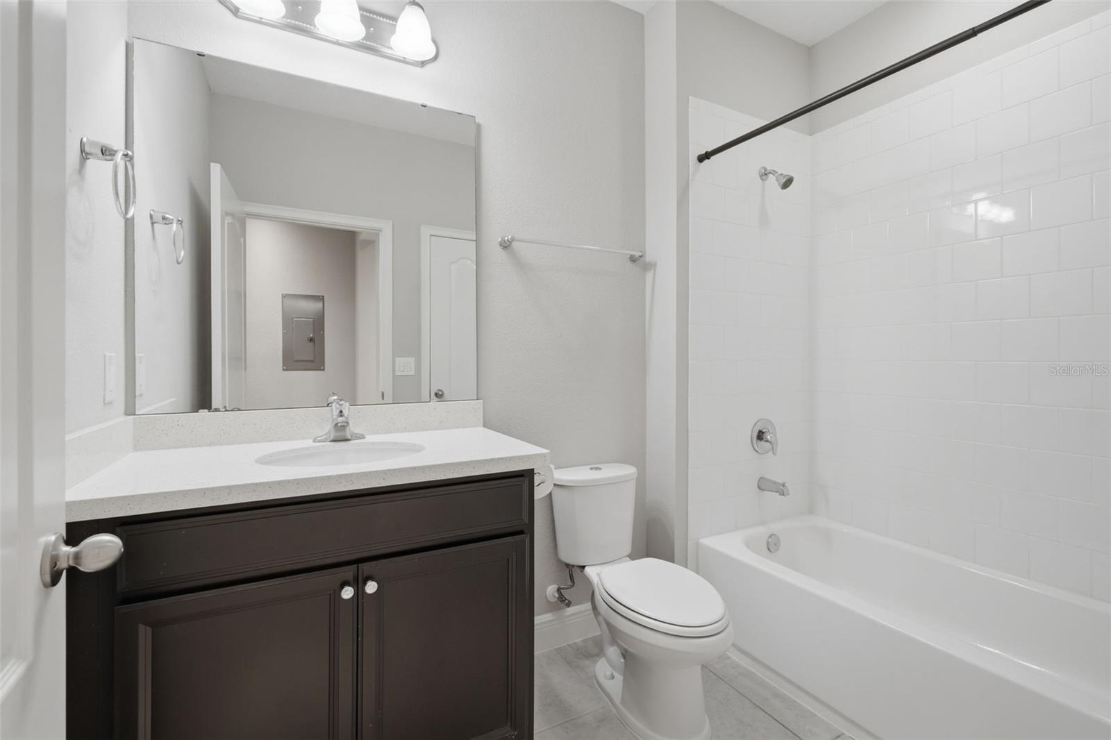 HAMLIN RESERVE - Residential Lease