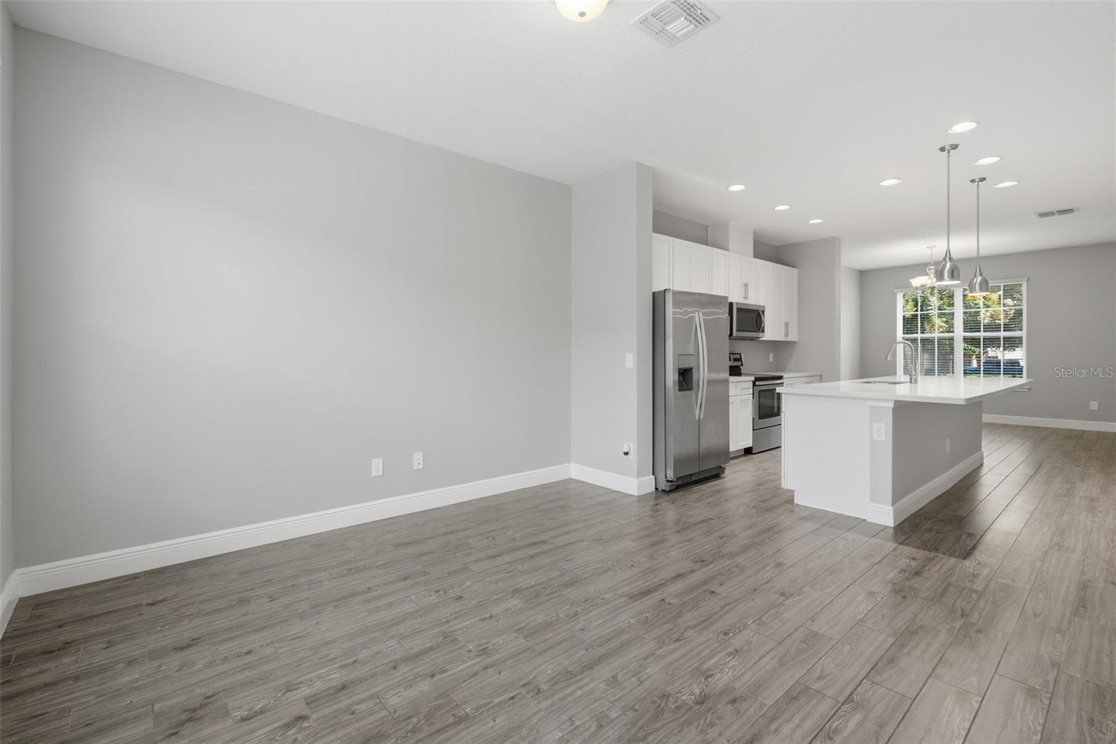 HAMLIN RESERVE - Residential Lease