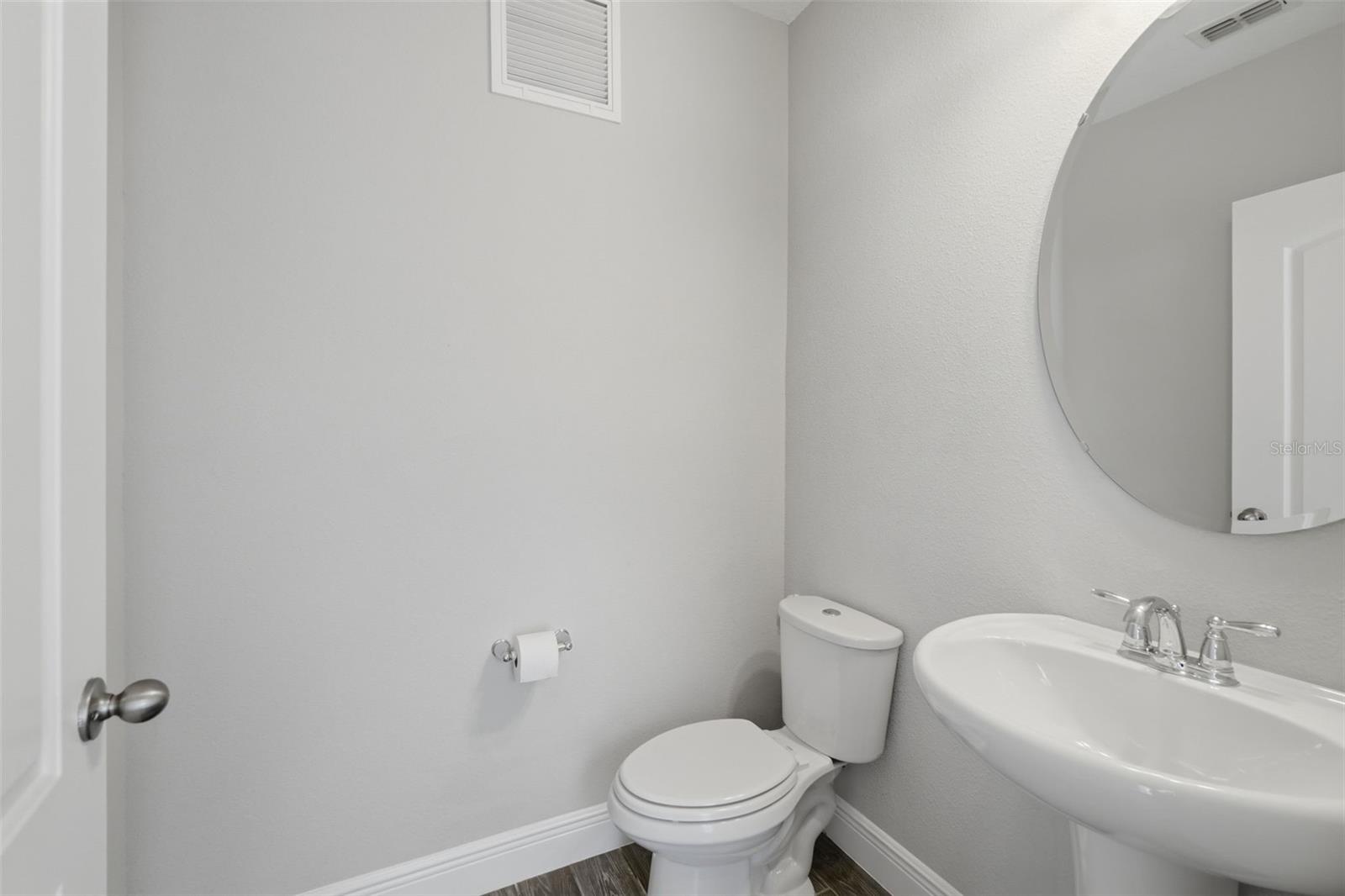 HAMLIN RESERVE - Residential Lease