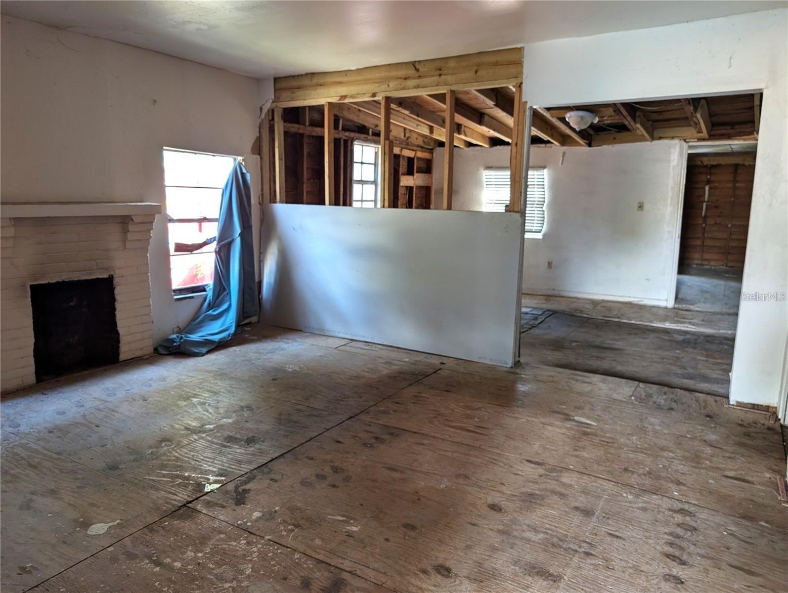 EDGEWOOD - Residential
