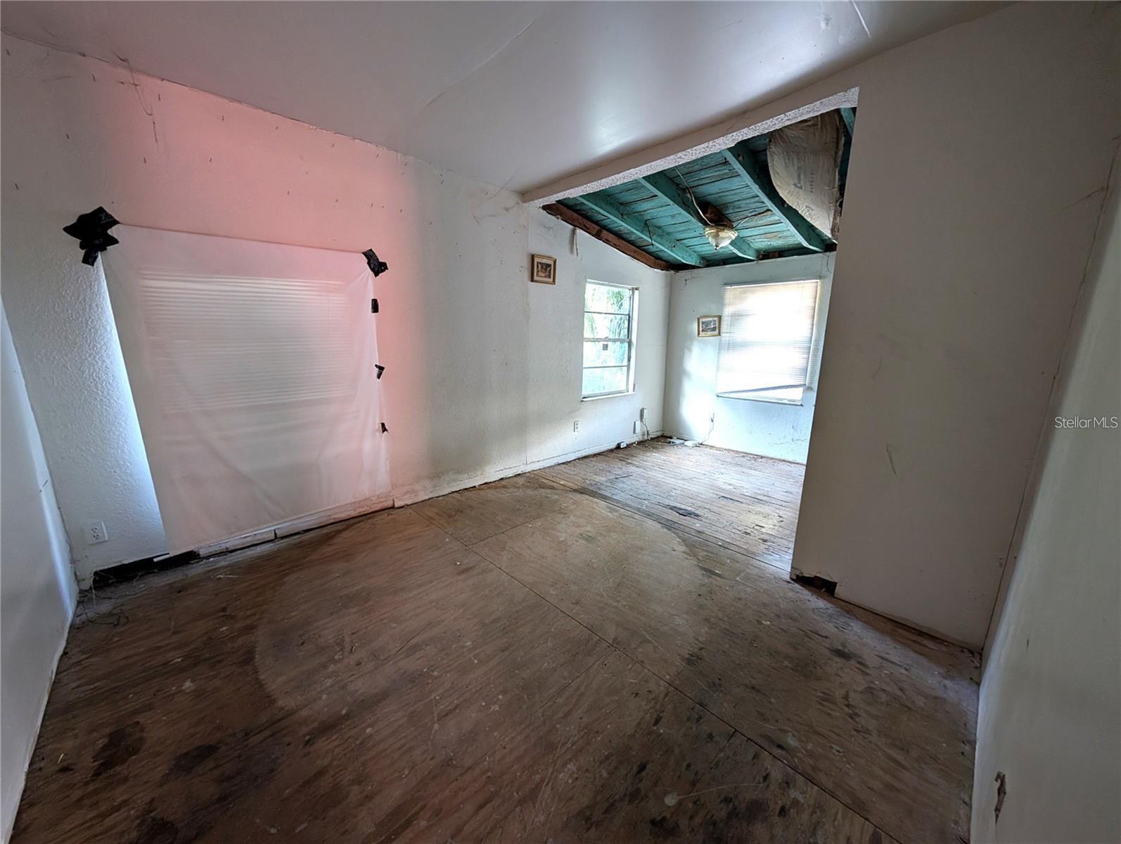 EDGEWOOD - Residential