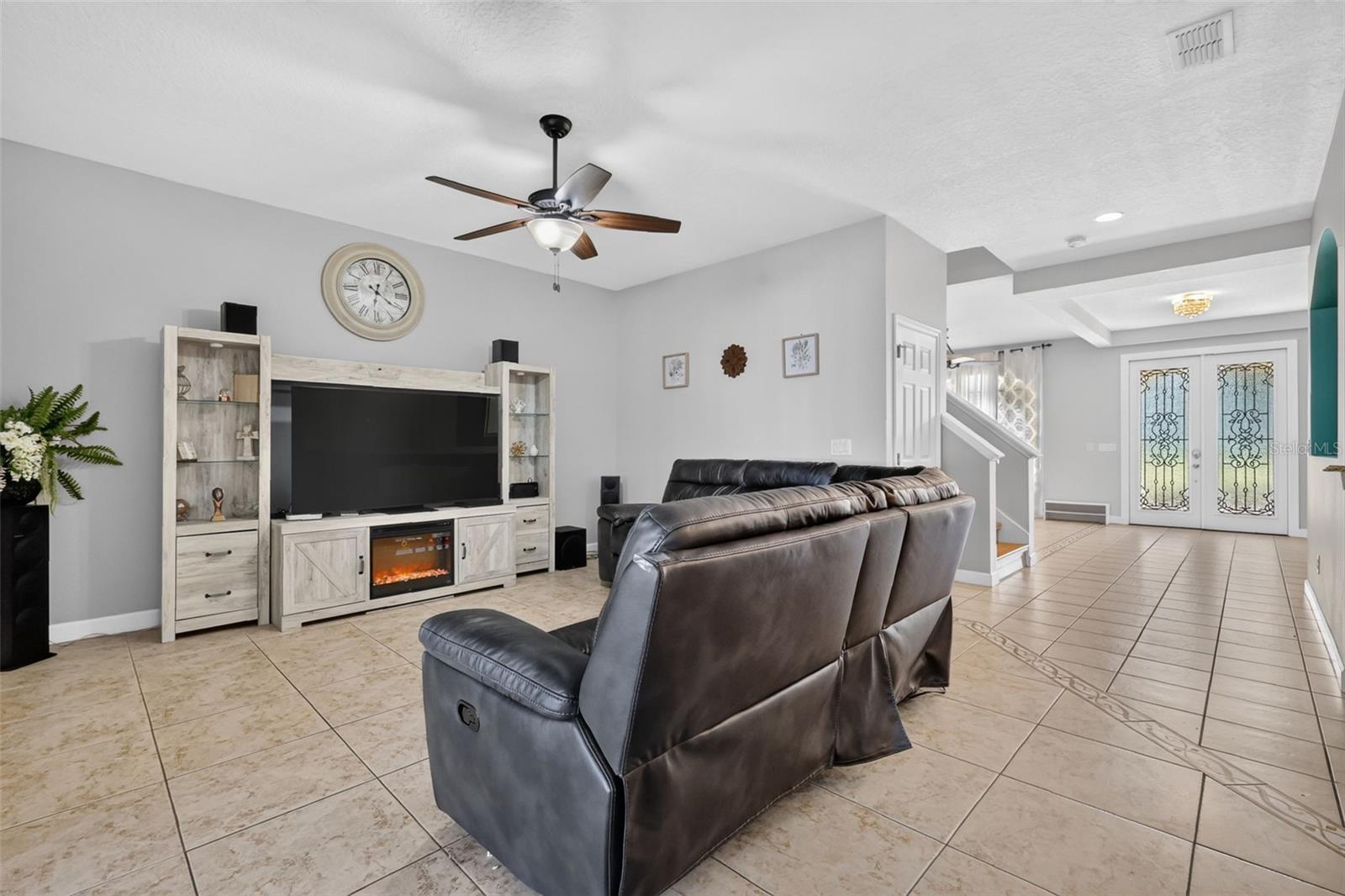 CYPRESS LAKES PH 01 46/82 - Residential