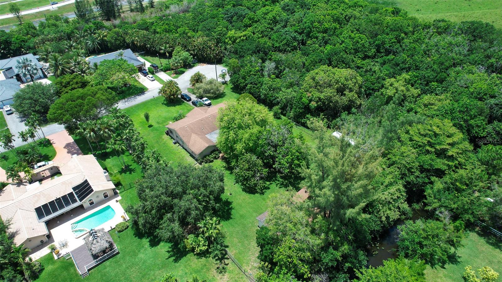 D & M ACRES 85-15 B - Residential