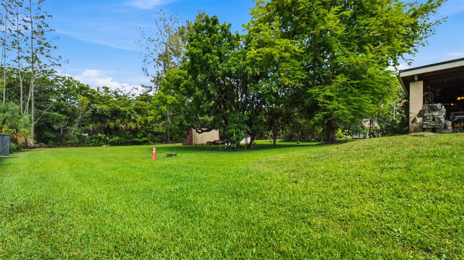 D & M ACRES 85-15 B - Residential