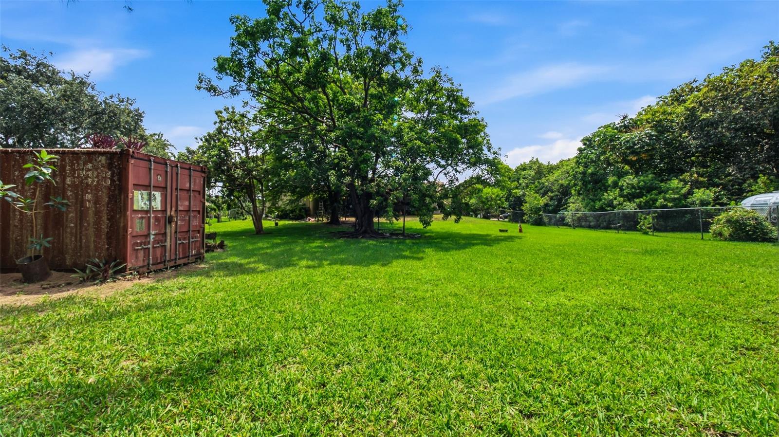 D & M ACRES 85-15 B - Residential