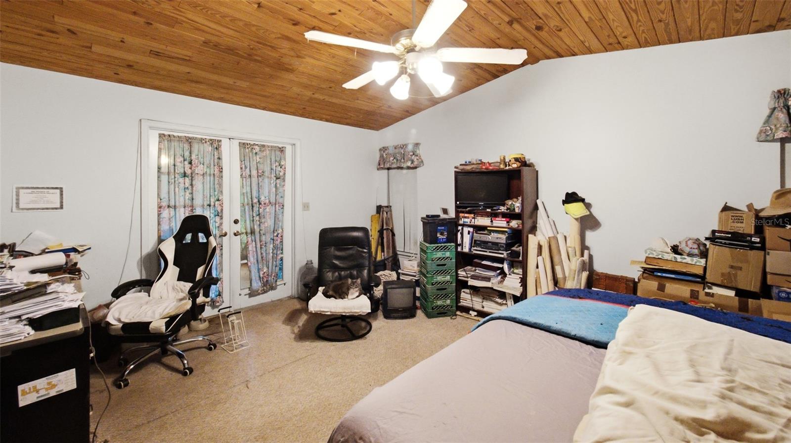 D & M ACRES 85-15 B - Residential