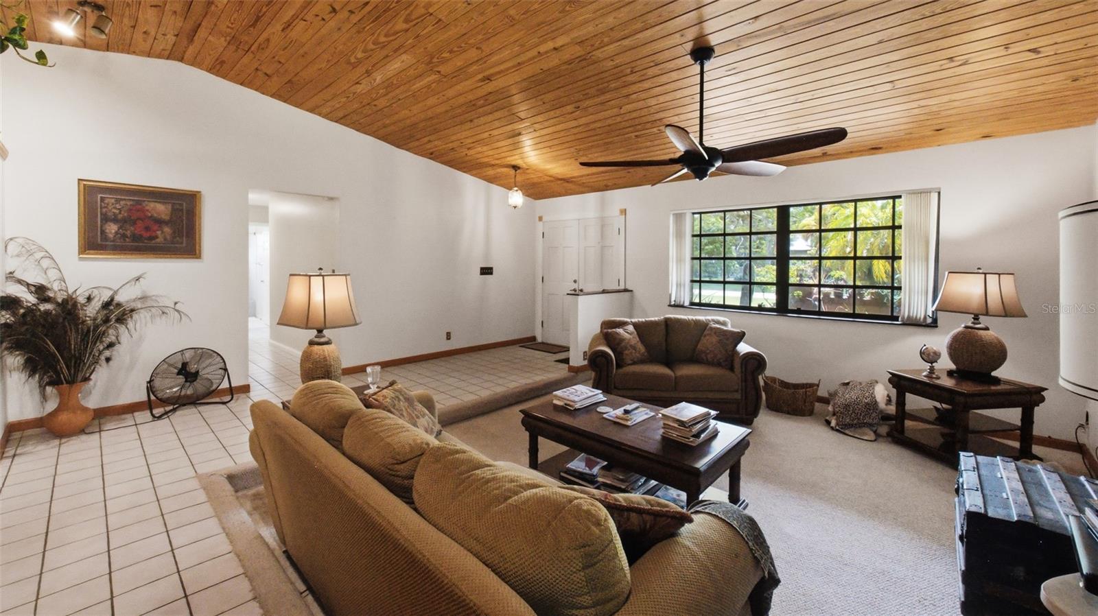 D & M ACRES 85-15 B - Residential