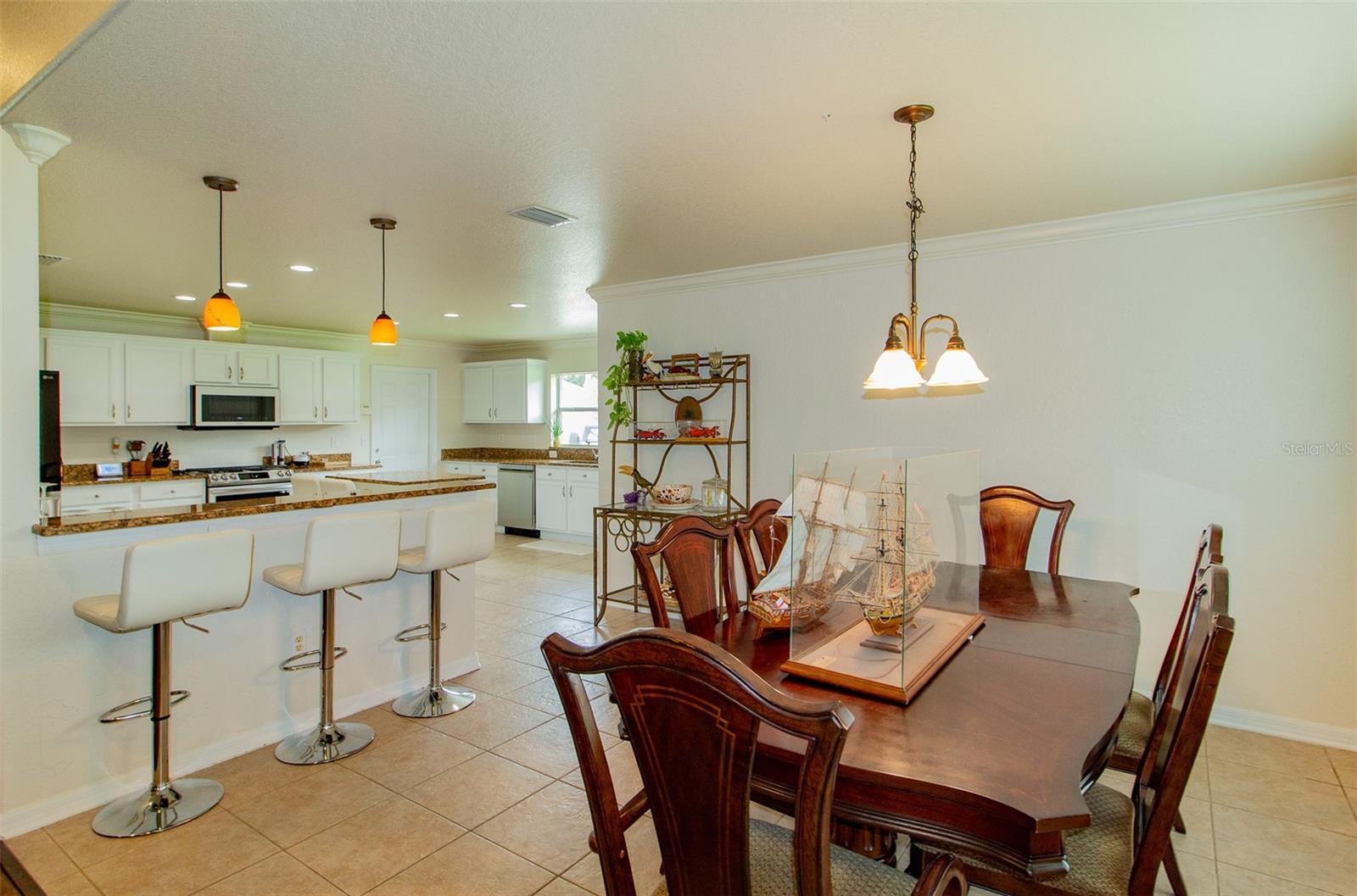 BLACKWATER OAKS - Residential