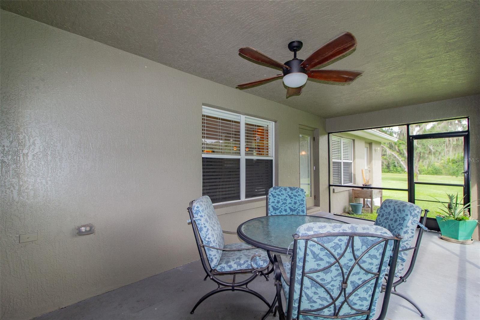 BLACKWATER OAKS - Residential