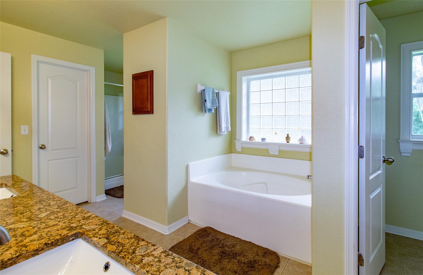BLACKWATER OAKS - Residential