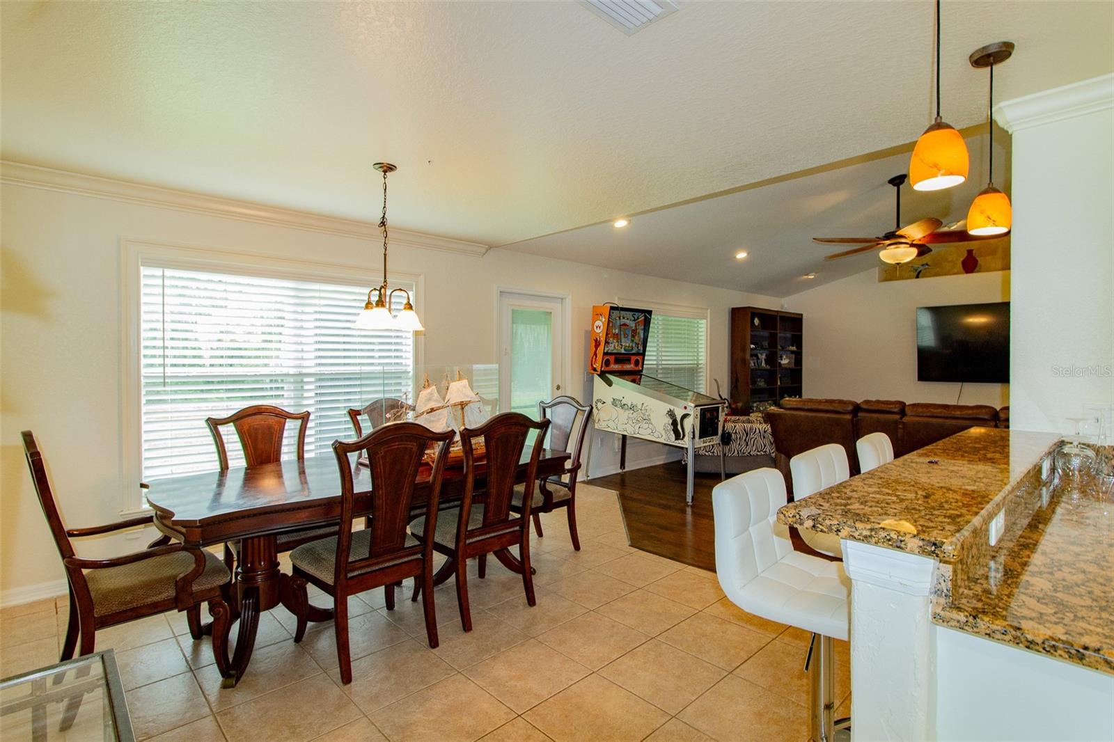 BLACKWATER OAKS - Residential