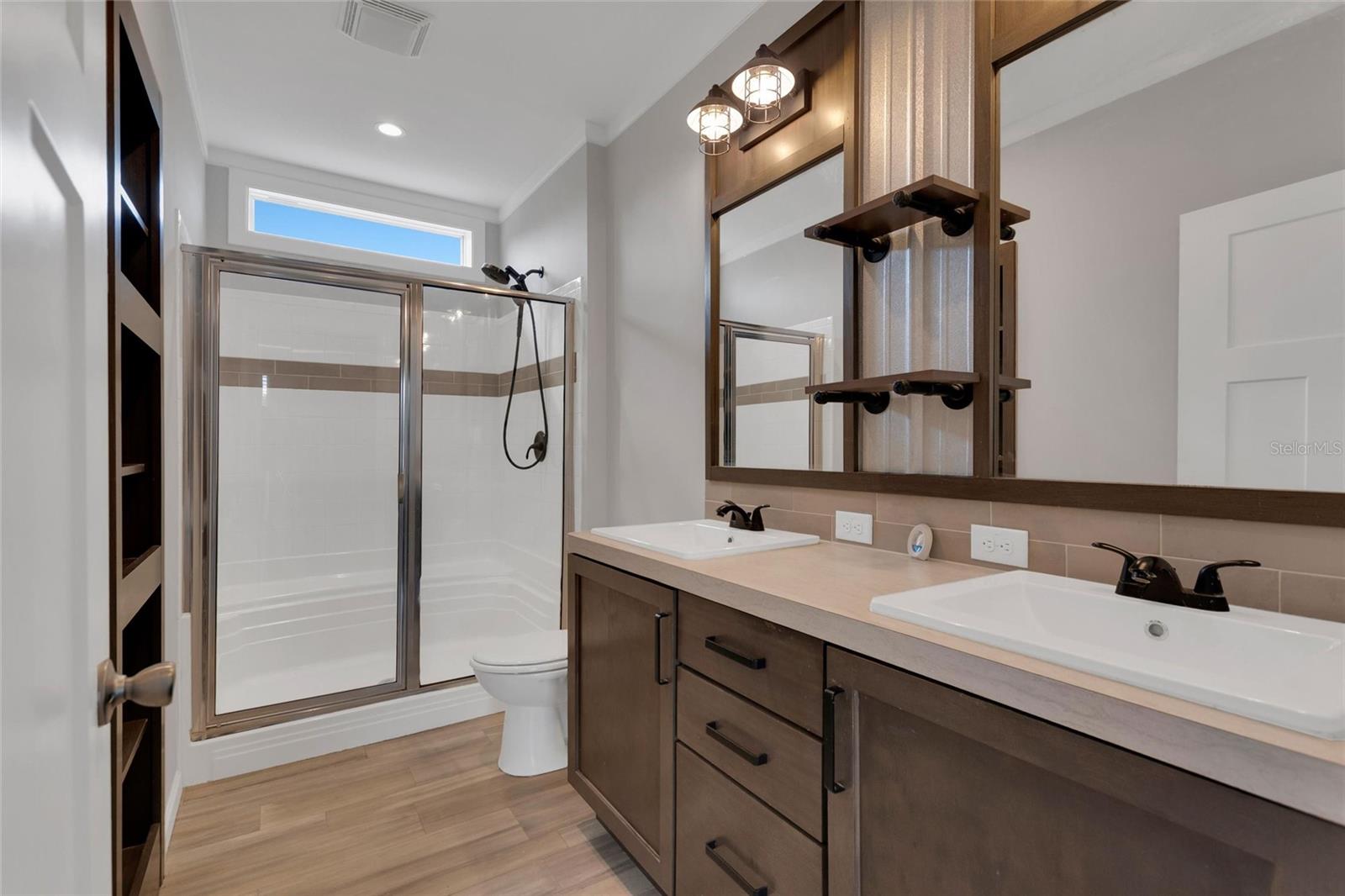 RIVER RANCH SHORES - Residential