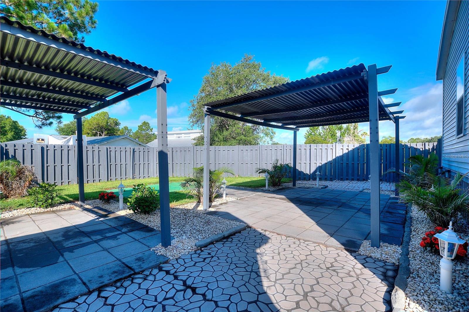RIVER RANCH SHORES - Residential