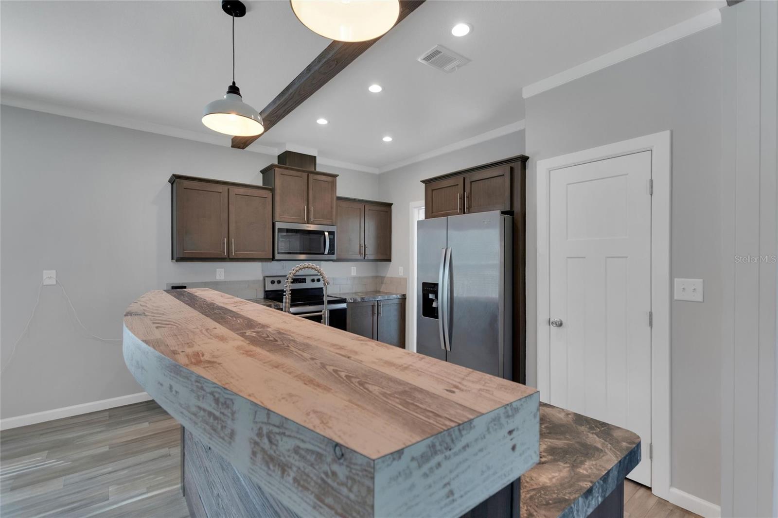 RIVER RANCH SHORES - Residential