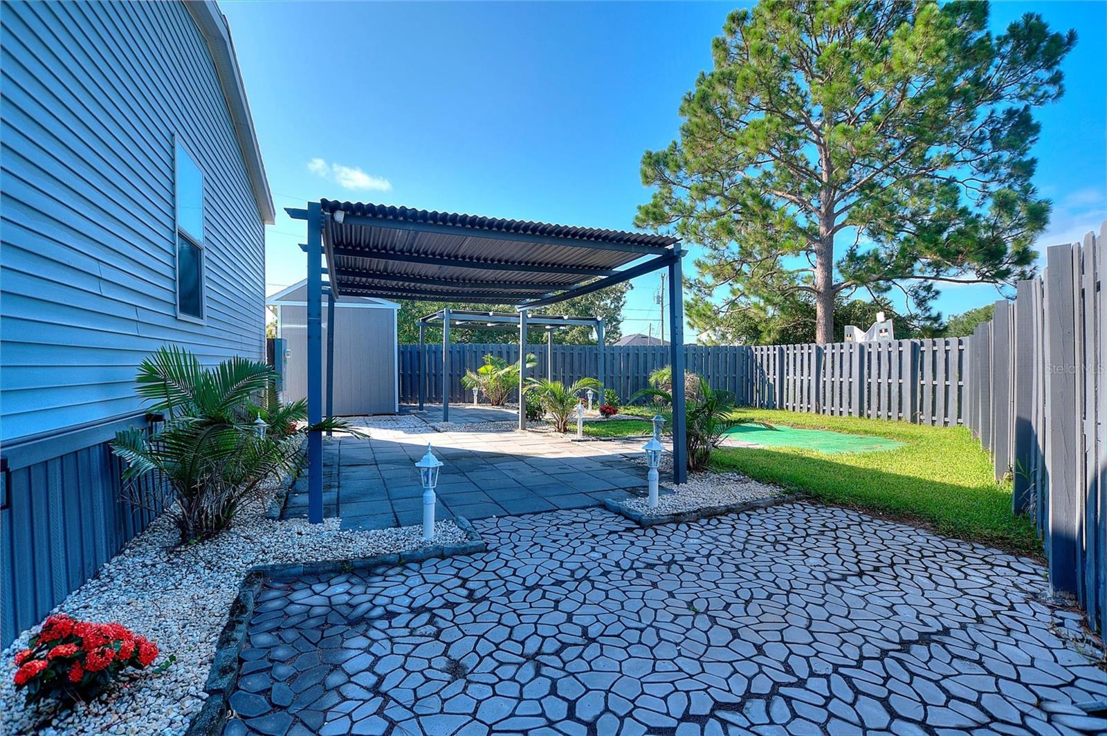 RIVER RANCH SHORES - Residential