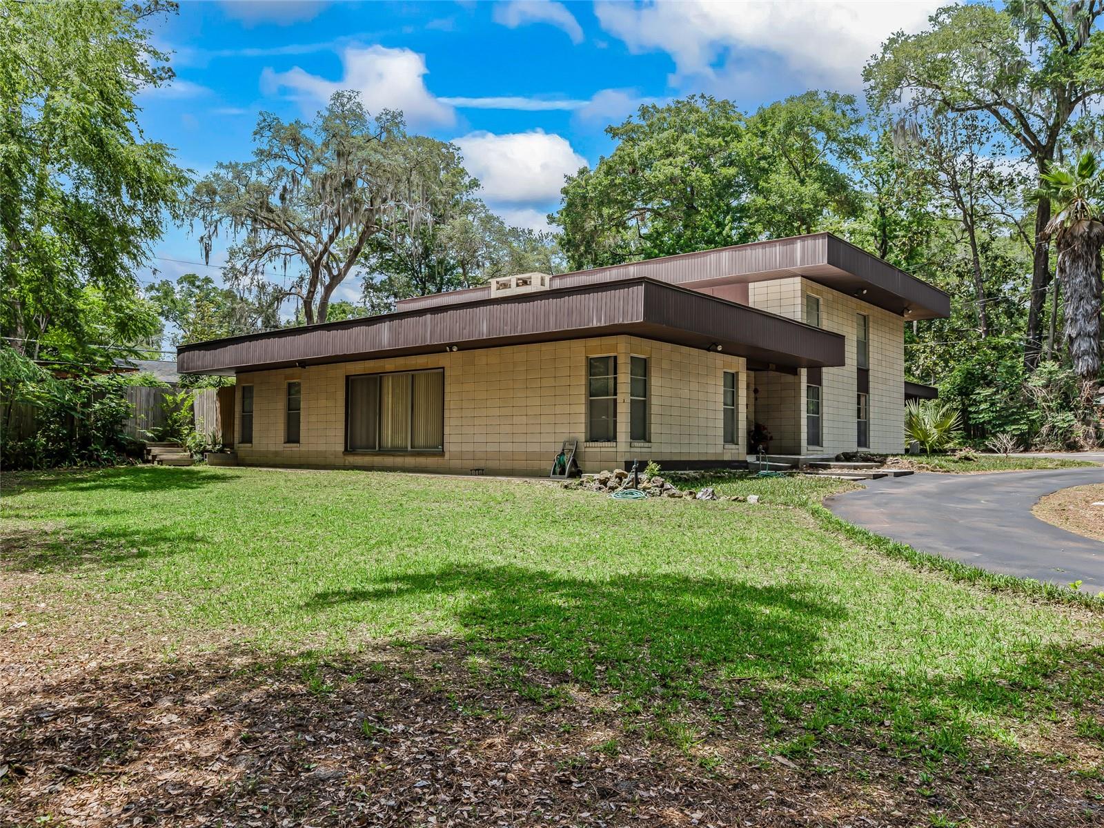 EDGEWOOD HILLS - Residential