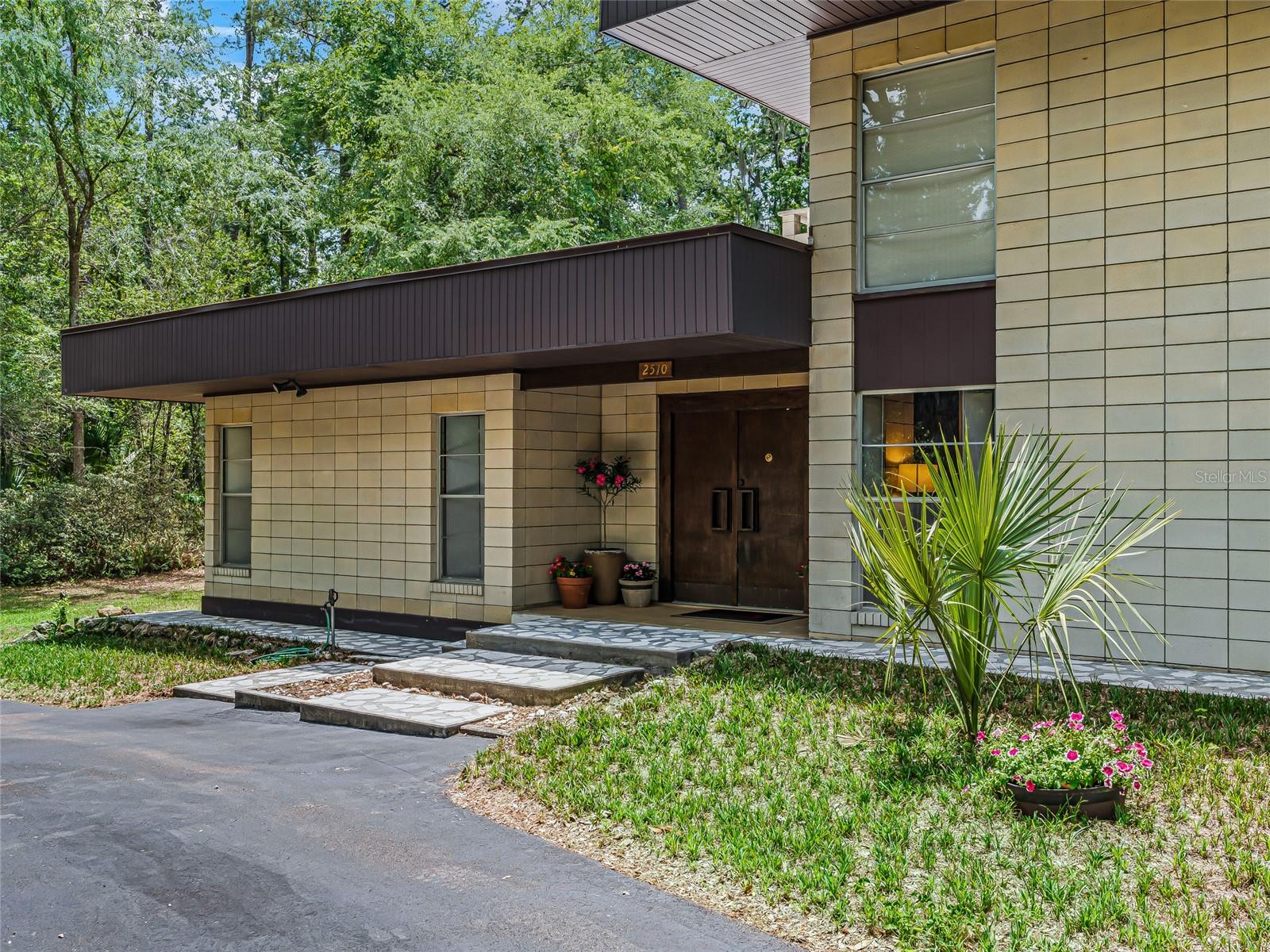 EDGEWOOD HILLS - Residential