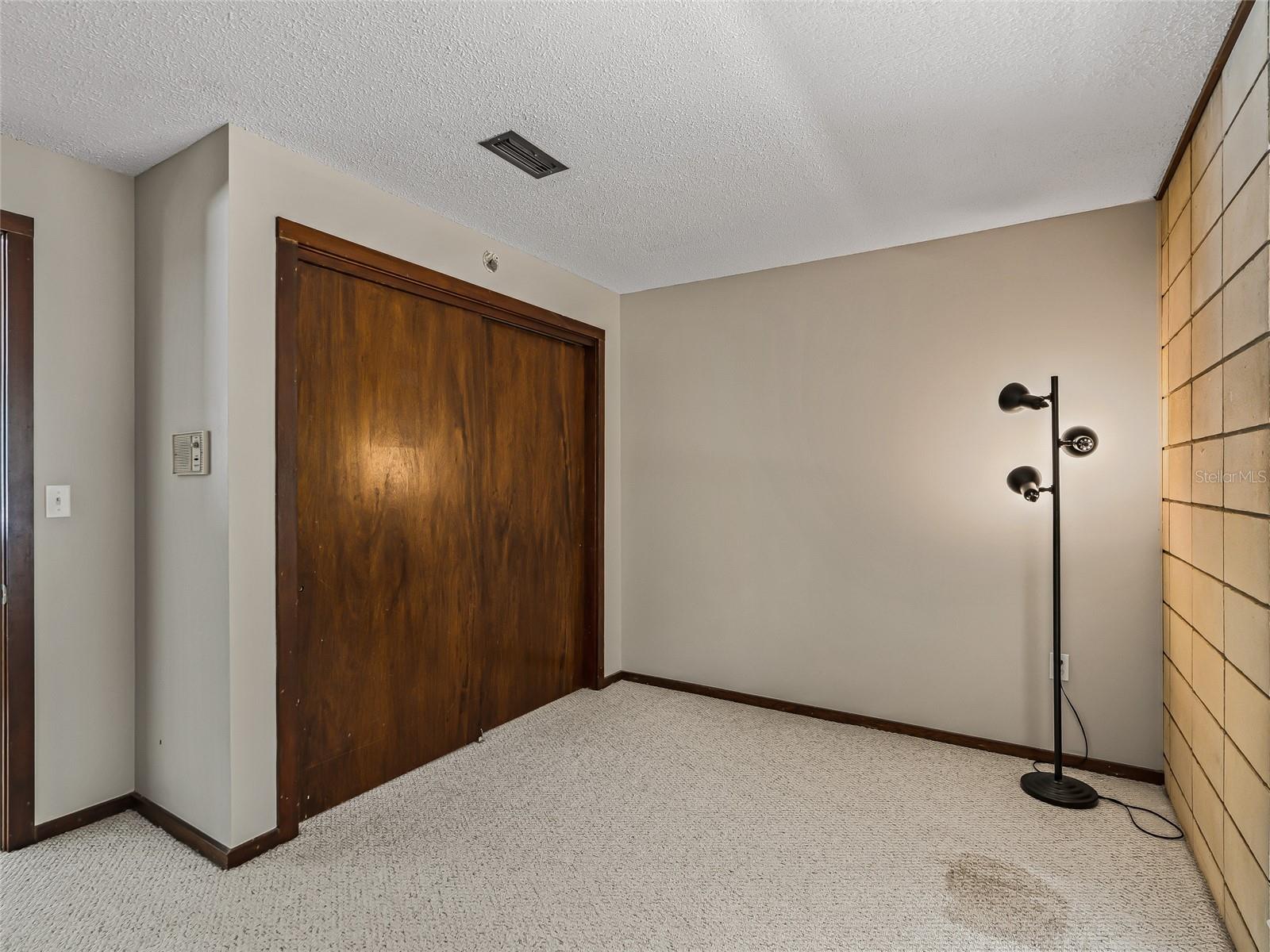 EDGEWOOD HILLS - Residential