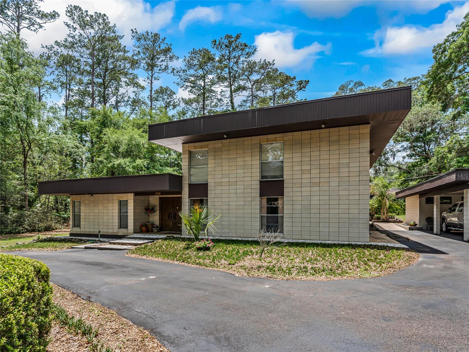 EDGEWOOD HILLS - Residential