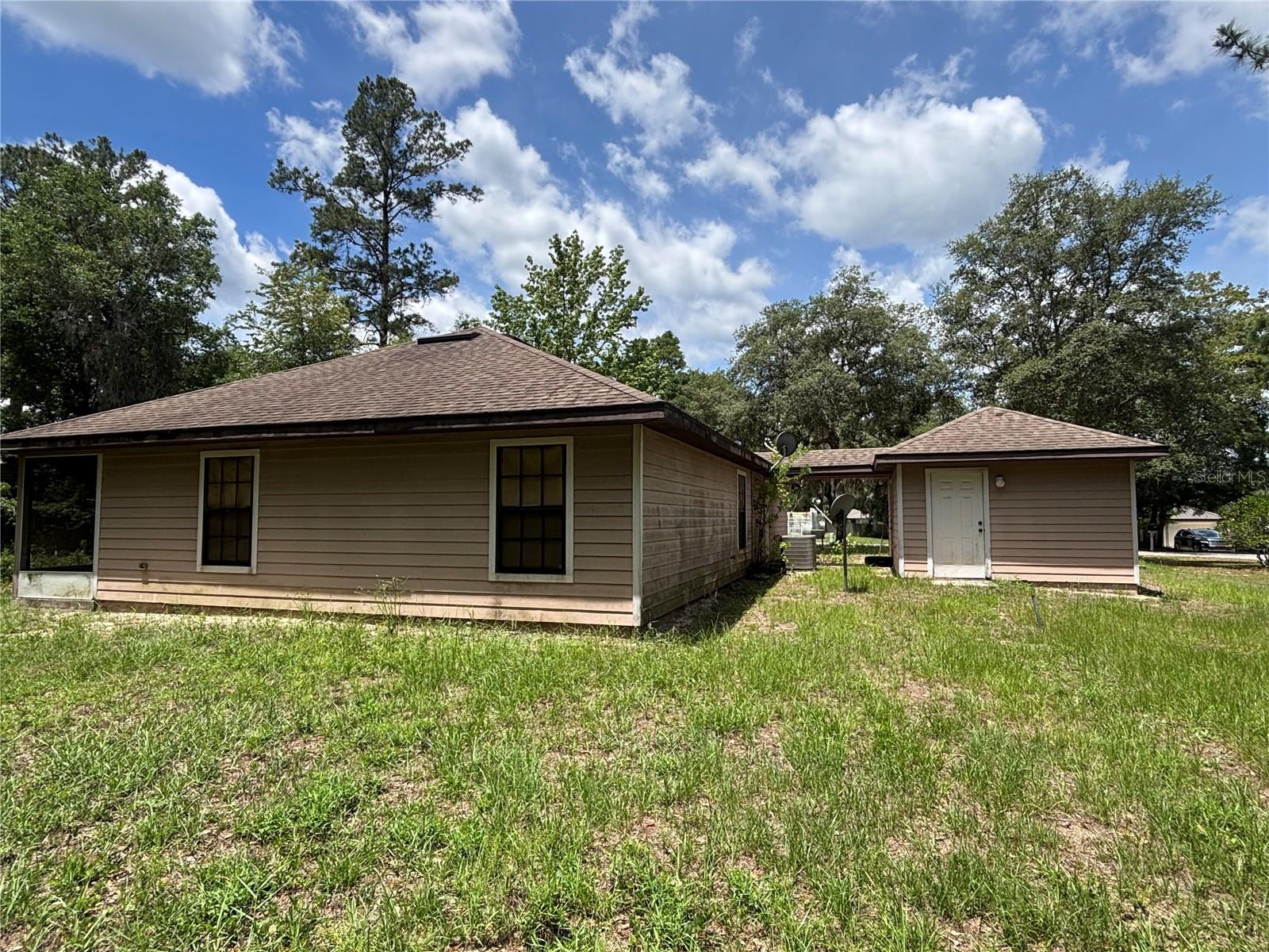 ASHLEY OAKS HAW - Residential