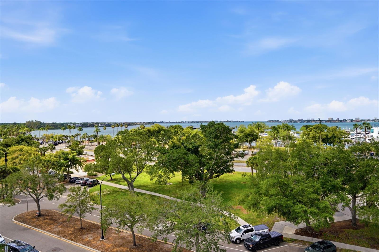 GULFSTREAM TOWERS - Residential