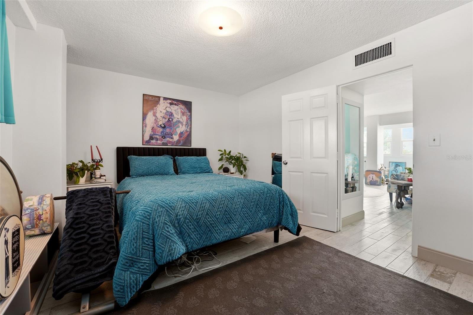 GULFSTREAM TOWERS - Residential