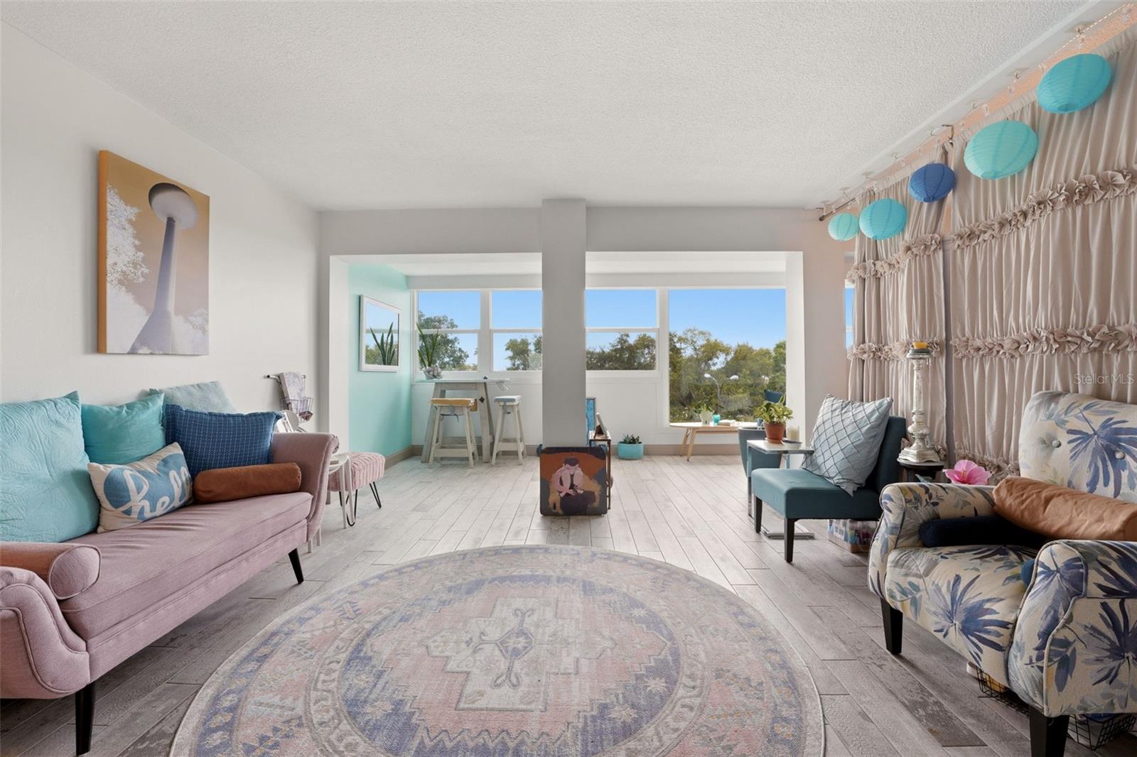 GULFSTREAM TOWERS - Residential