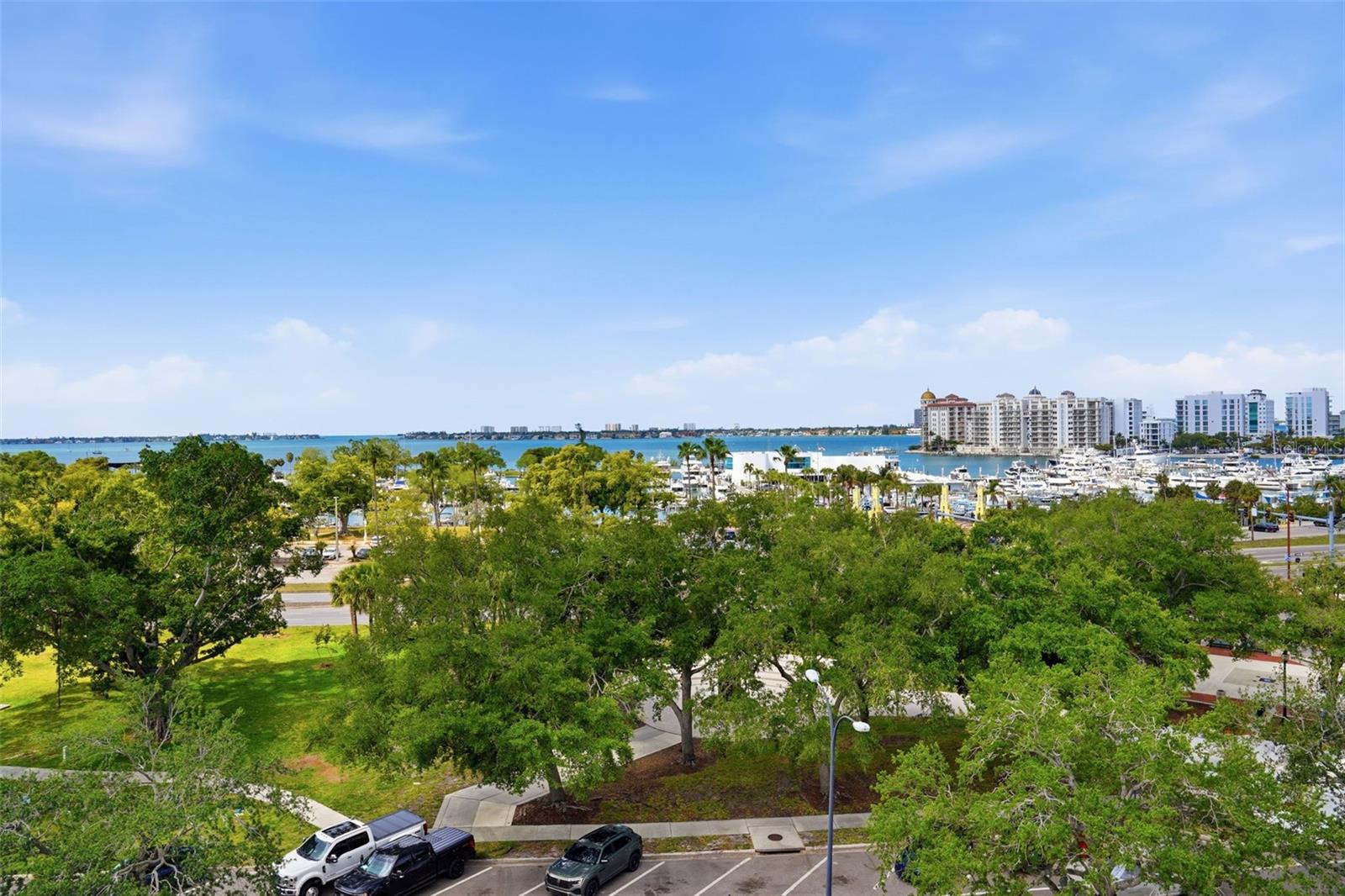 GULFSTREAM TOWERS - Residential