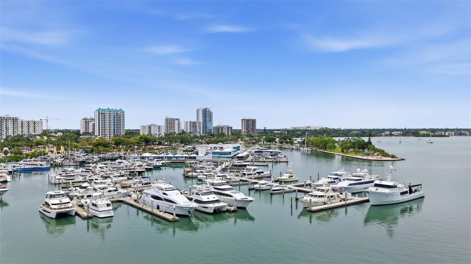GULFSTREAM TOWERS - Residential