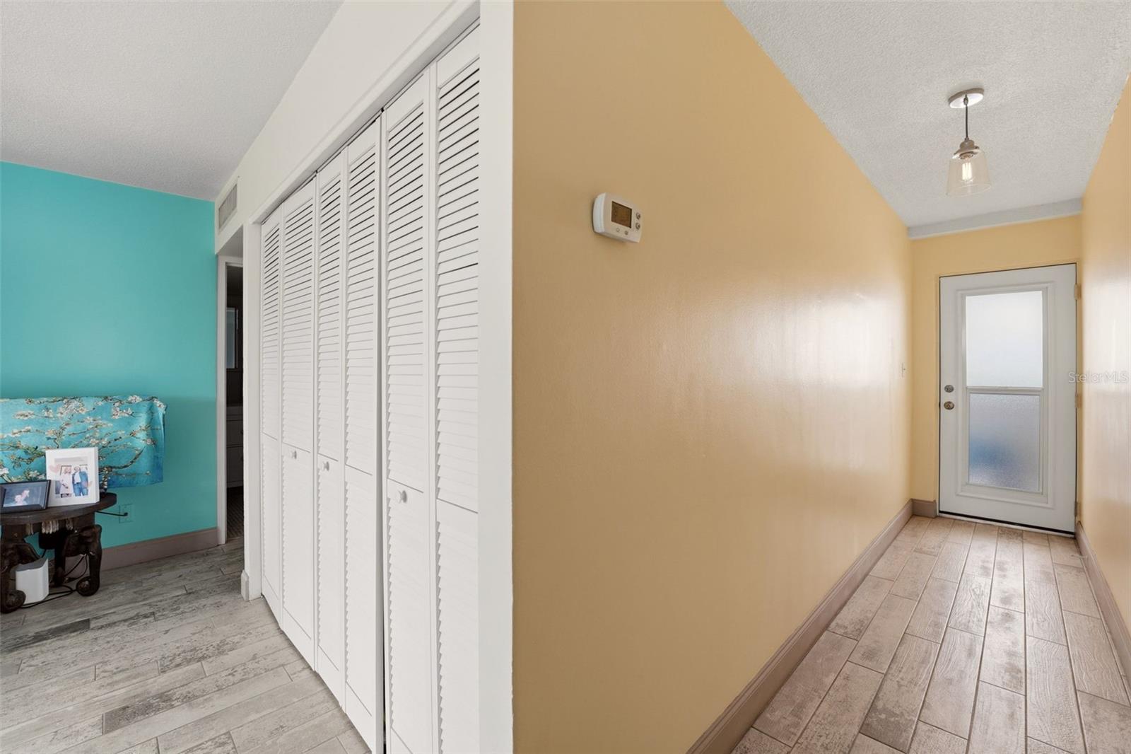 GULFSTREAM TOWERS - Residential