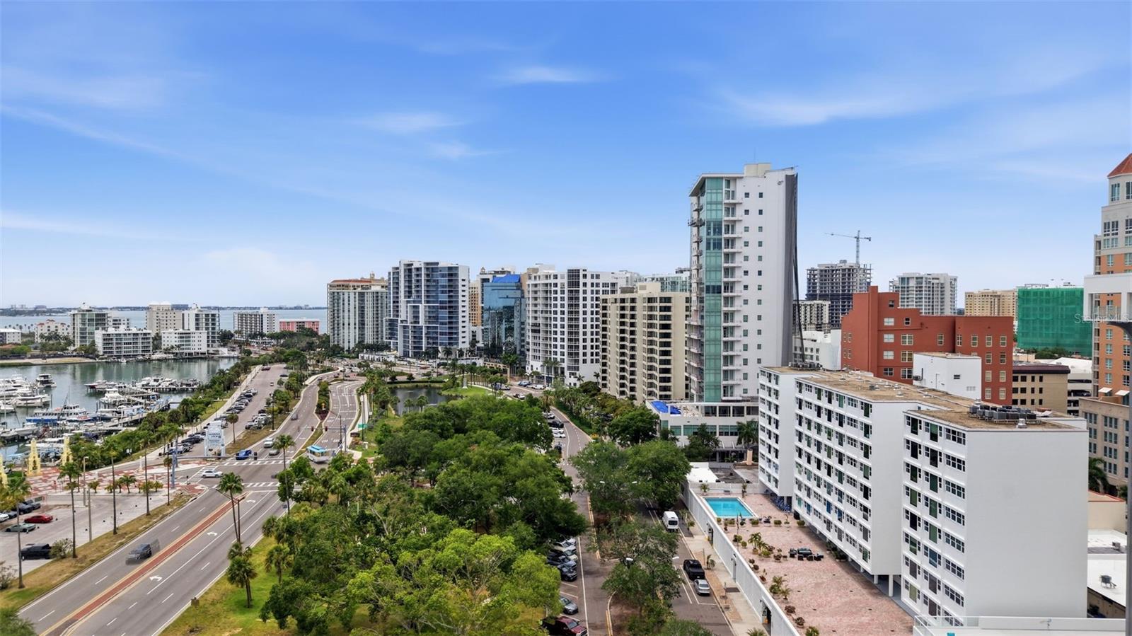 GULFSTREAM TOWERS - Residential