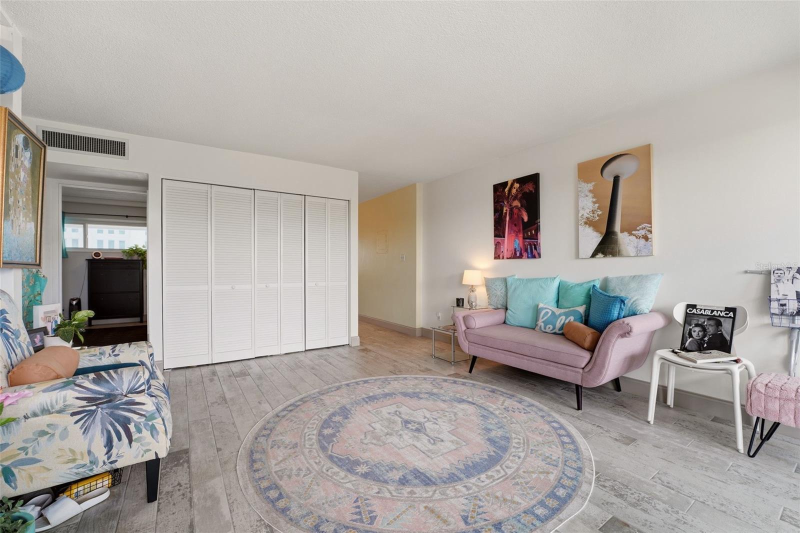 GULFSTREAM TOWERS - Residential