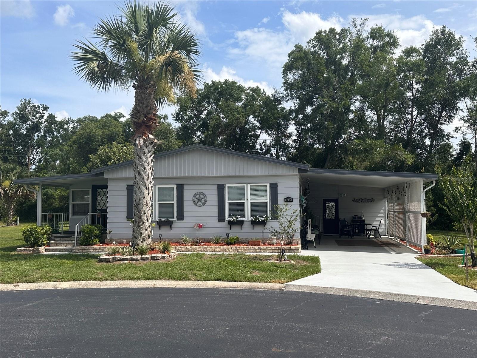 BANBURY VILLAGE CONDO - Residential