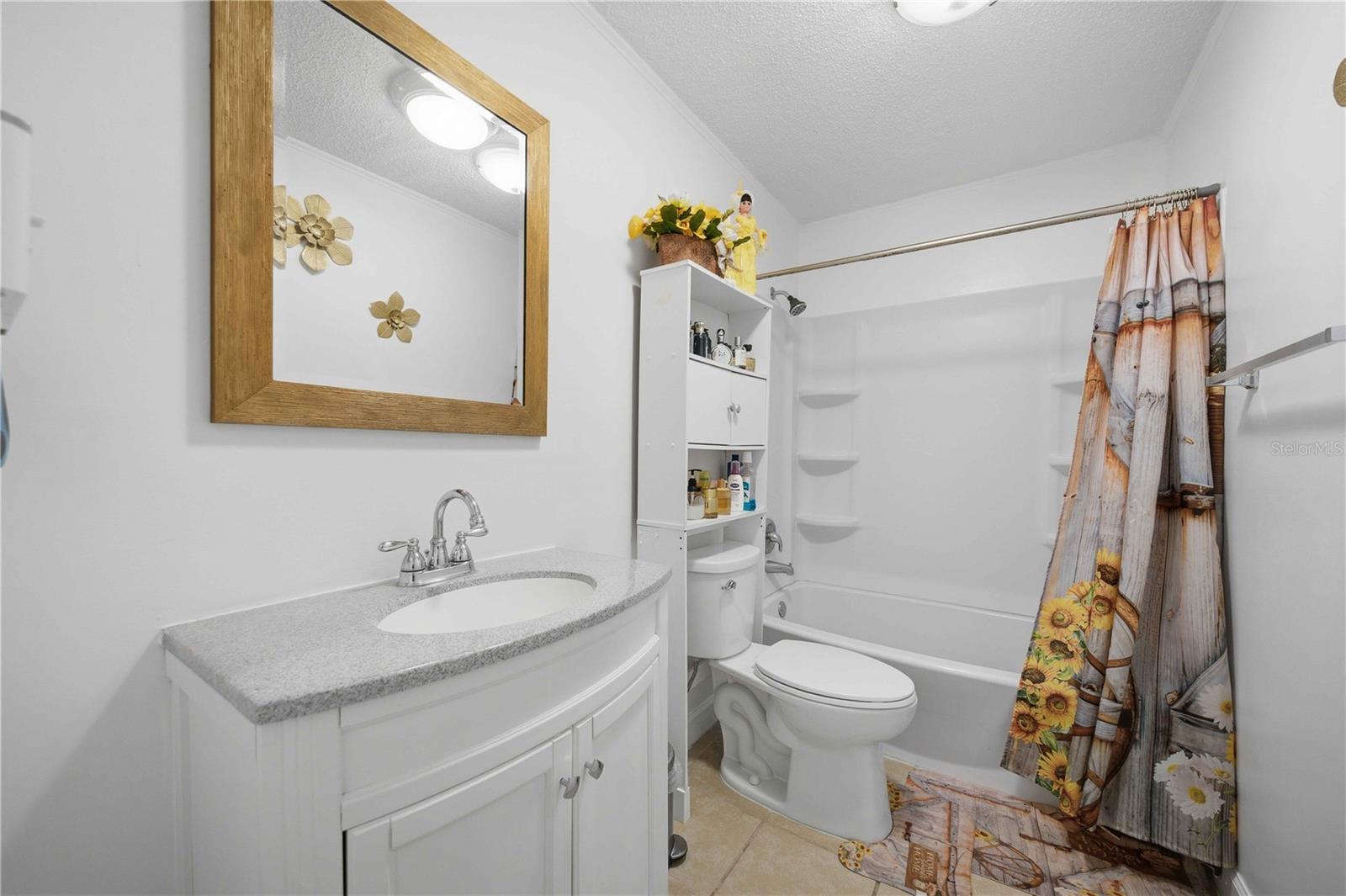 SUN RAY ESTATES - Residential