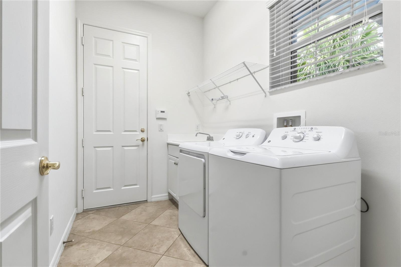 VALENCIA LAKES TR J PH 2 - Residential