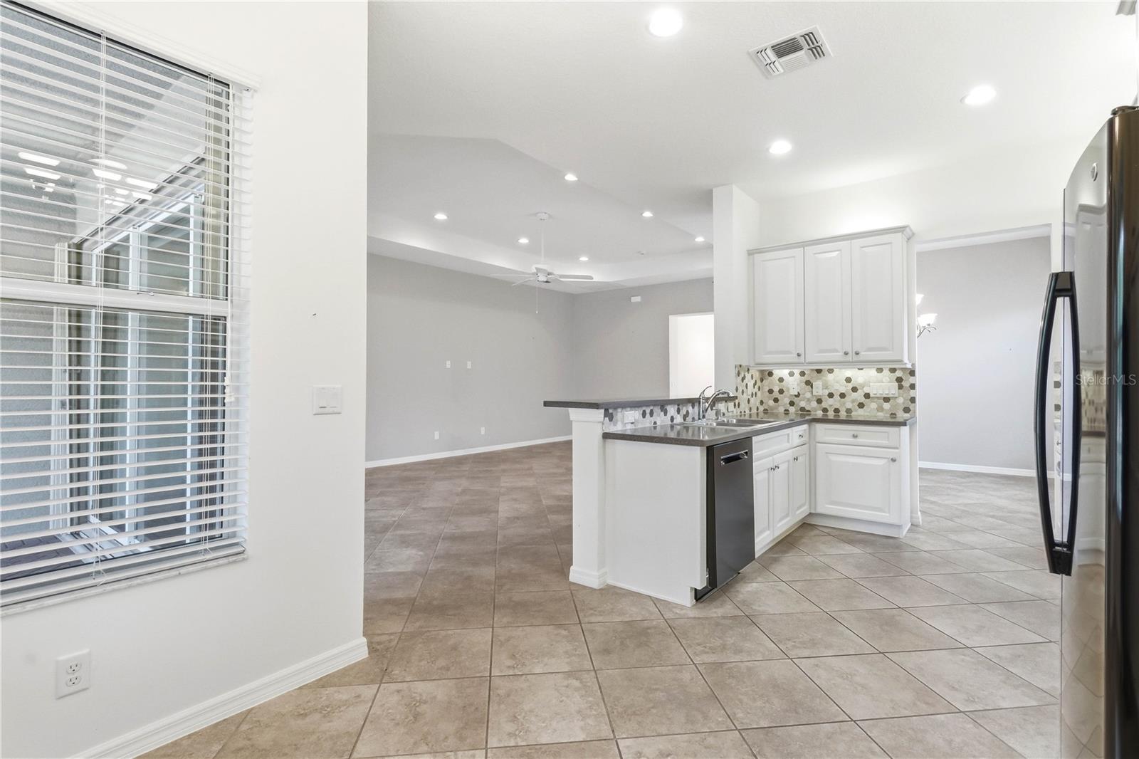 VALENCIA LAKES TR J PH 2 - Residential