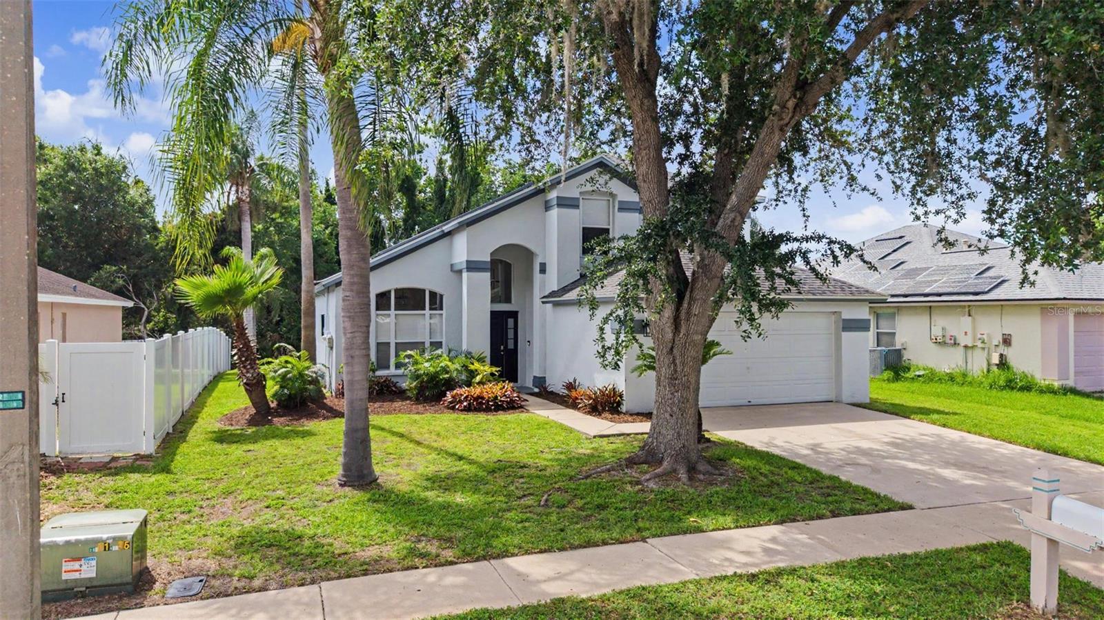 MEADOW POINTE - Residential