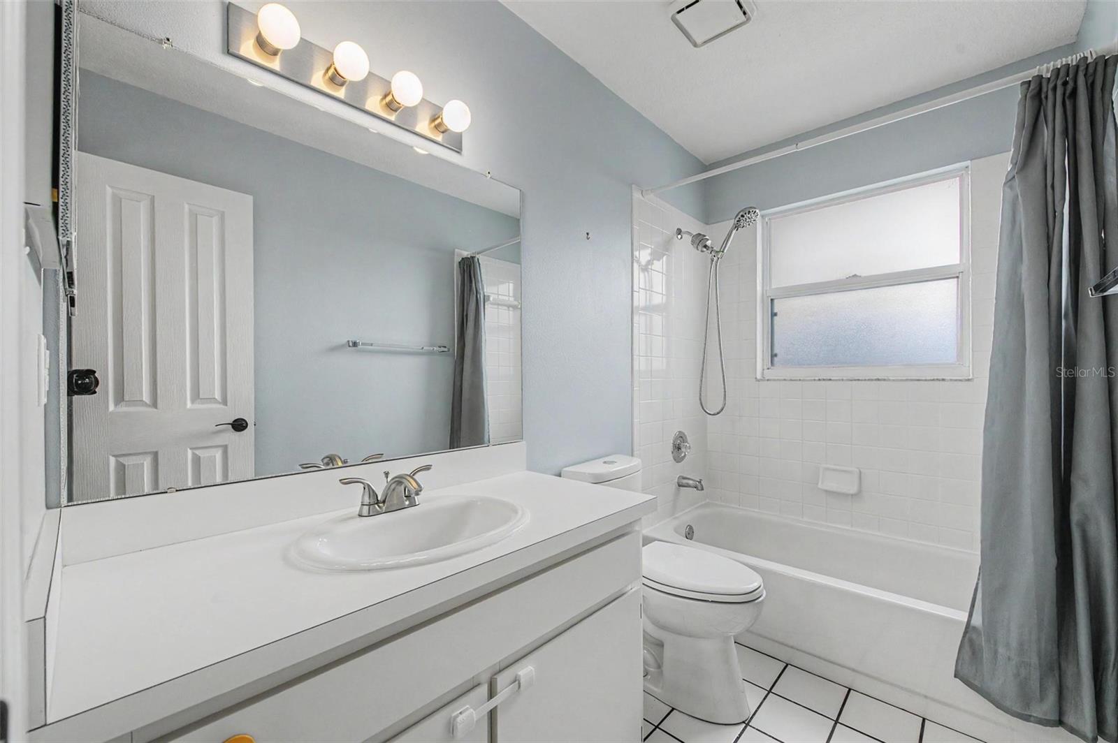 MEADOW POINTE - Residential