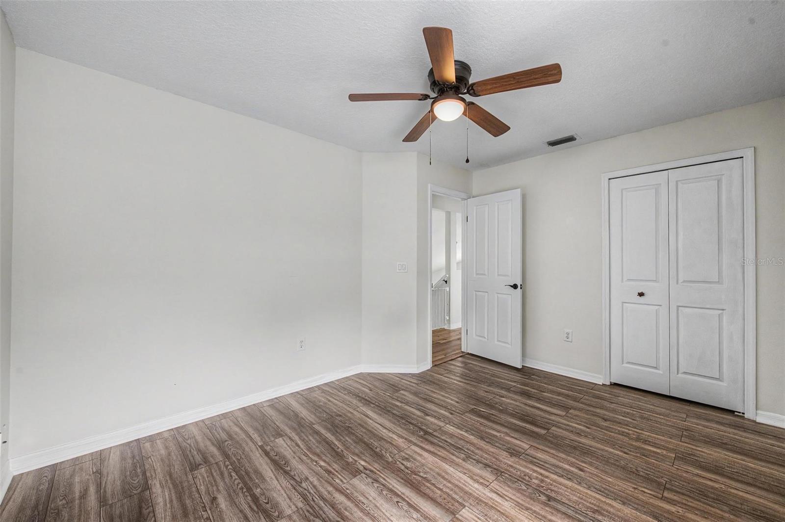 MEADOW POINTE - Residential