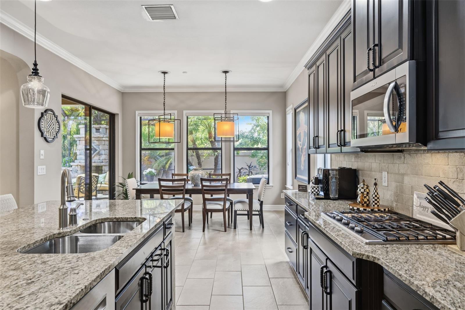 RETREAT AT CARROLLWOOD - Residential