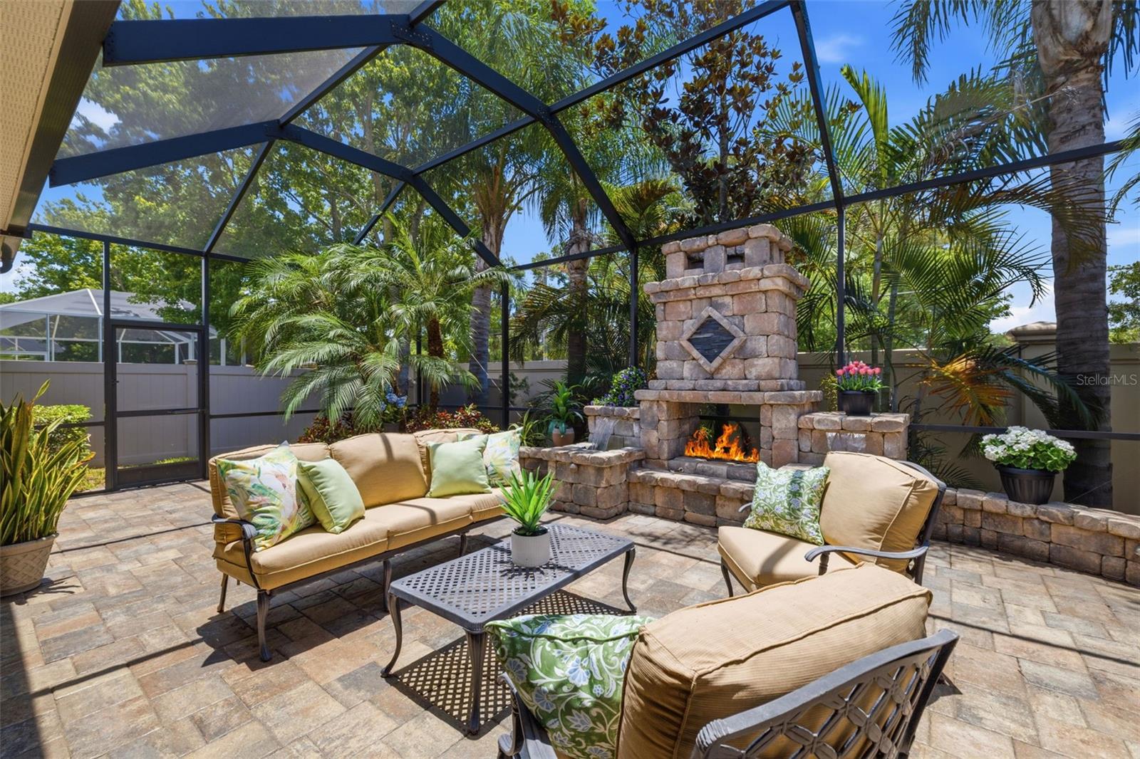RETREAT AT CARROLLWOOD - Residential